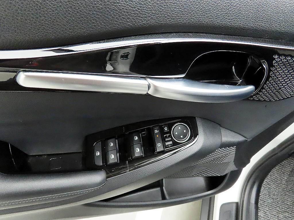 KIA Seltos - Vista 11