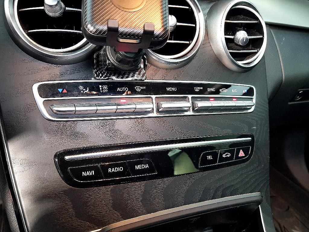 Mercedes Benz C Class - Vista 12