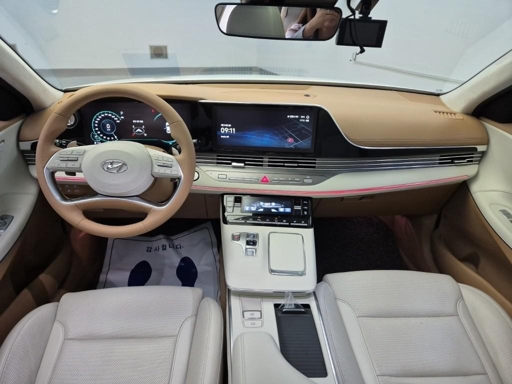 HYUNDAI Grandeur - Vista 7