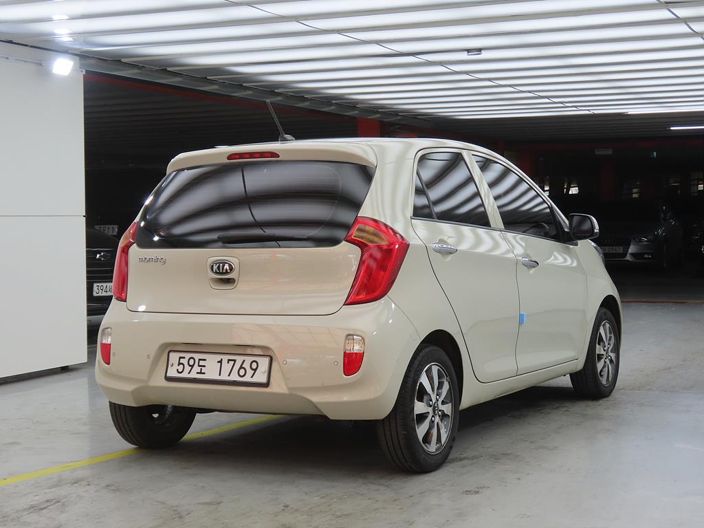 KIA Morning - Vista 4