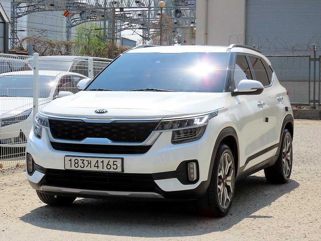 KIA Seltos - Vista 2