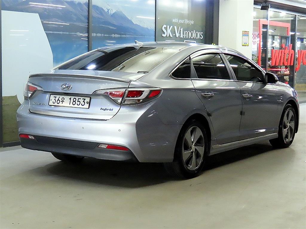 HYUNDAI Sonata - Vista 4