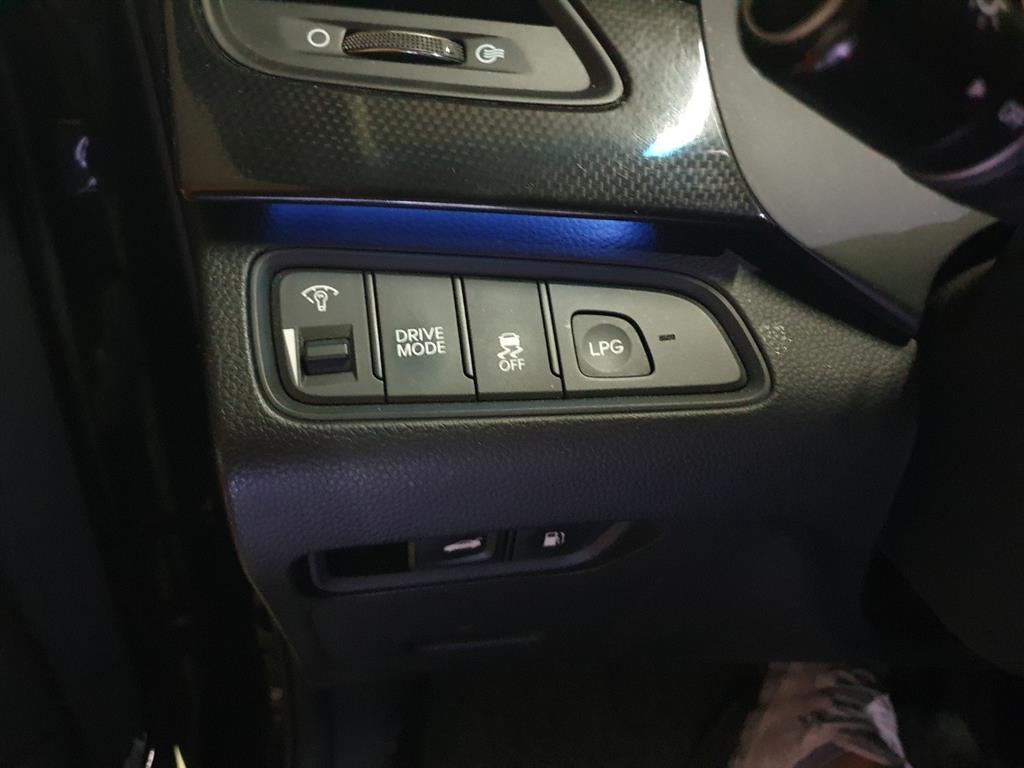 HYUNDAI Grandeur 2014 Negro - Importación desde Corea - HF Imports Iquique - Foto 17
