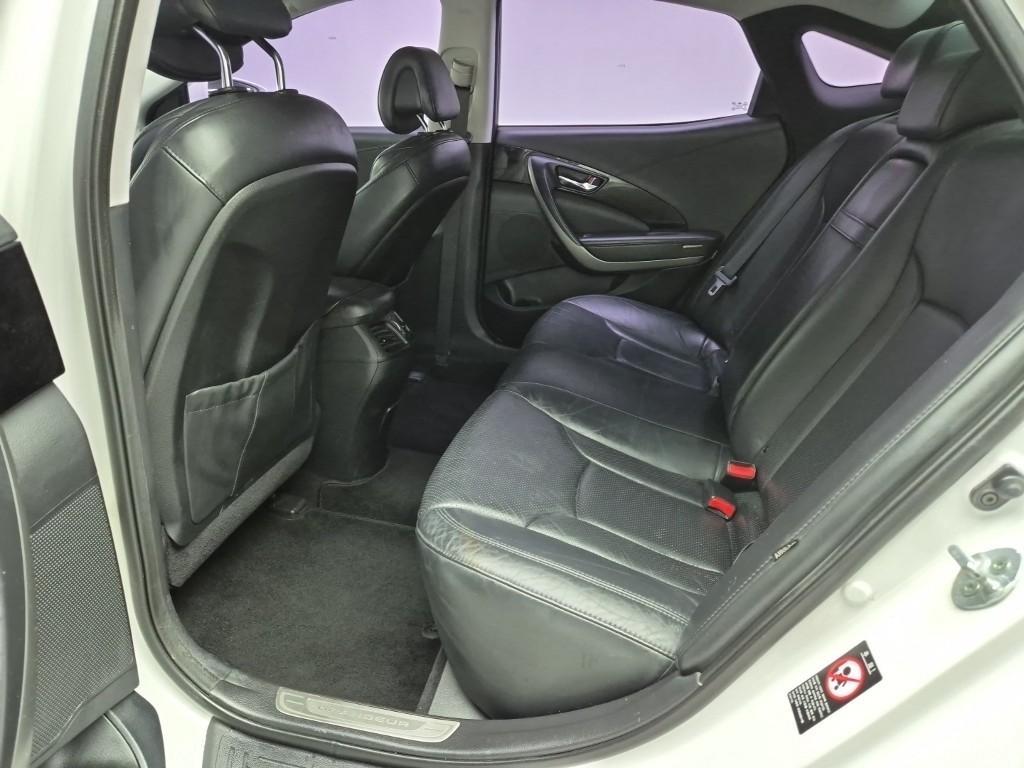 HYUNDAI Grandeur - Vista 12