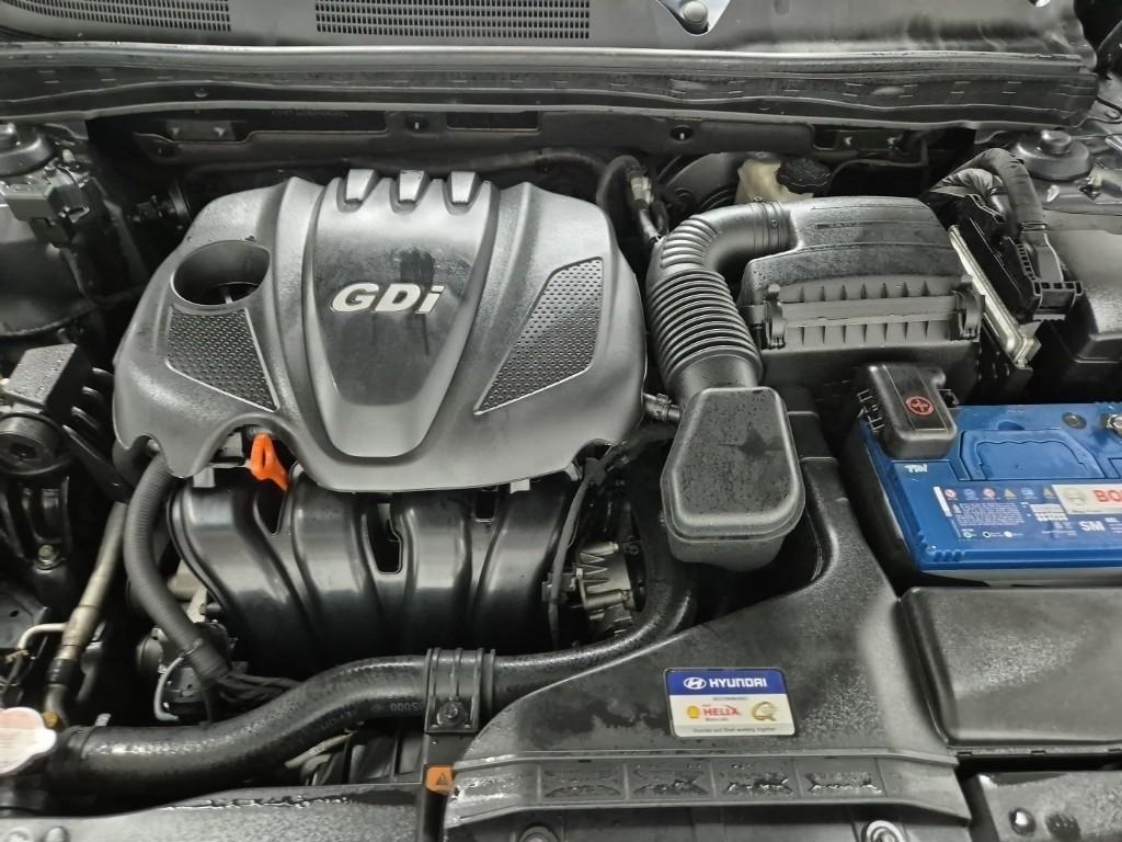HYUNDAI Grandeur - Vista 5