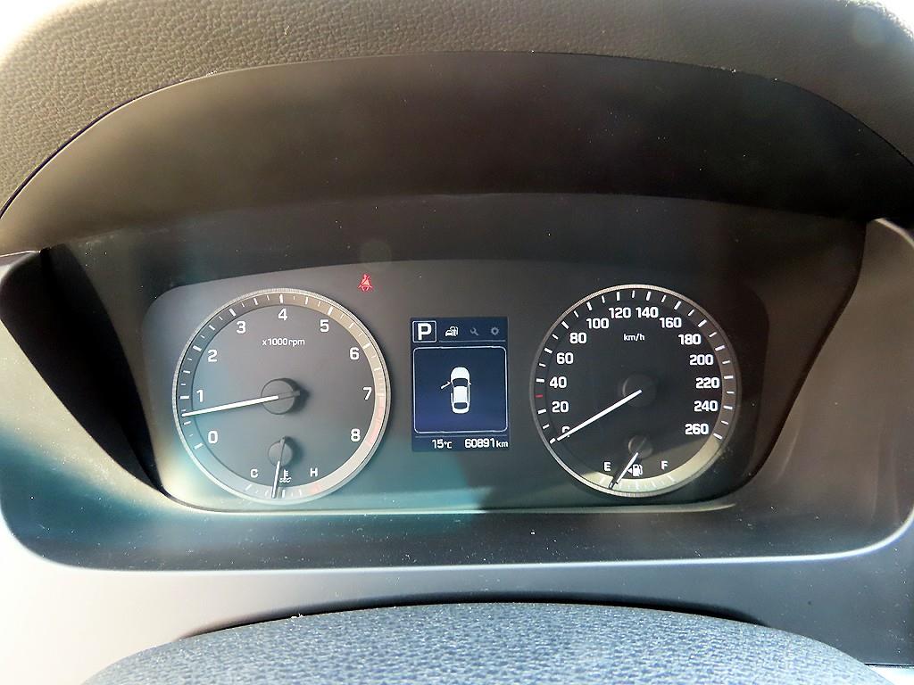 HYUNDAI Sonata - Vista 9