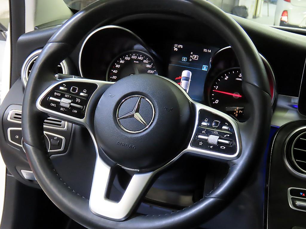 Mercedes Benz C Class - Vista 8