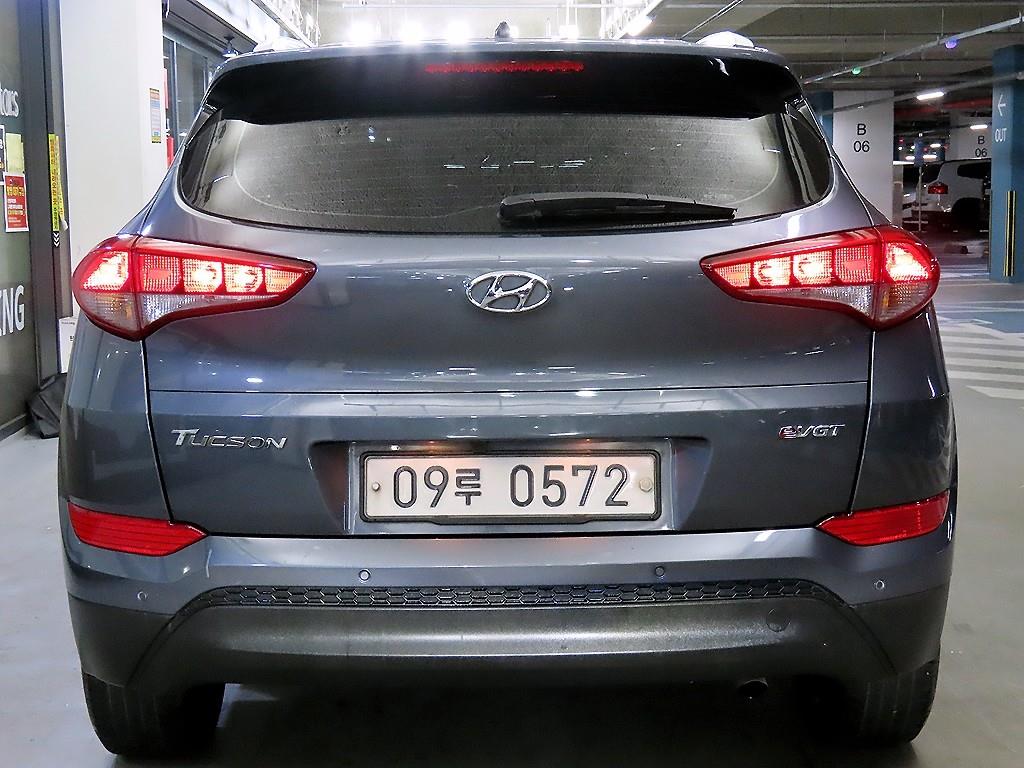 HYUNDAI Tucson - Vista 5