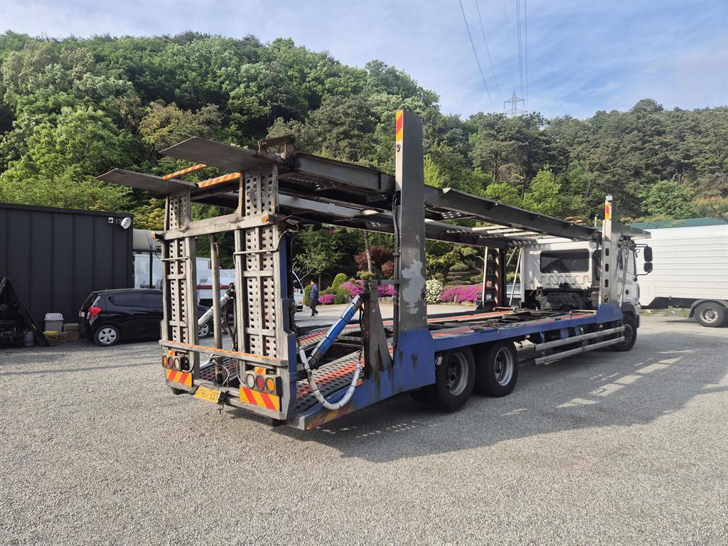 medium and large cargo Special - Vista 7