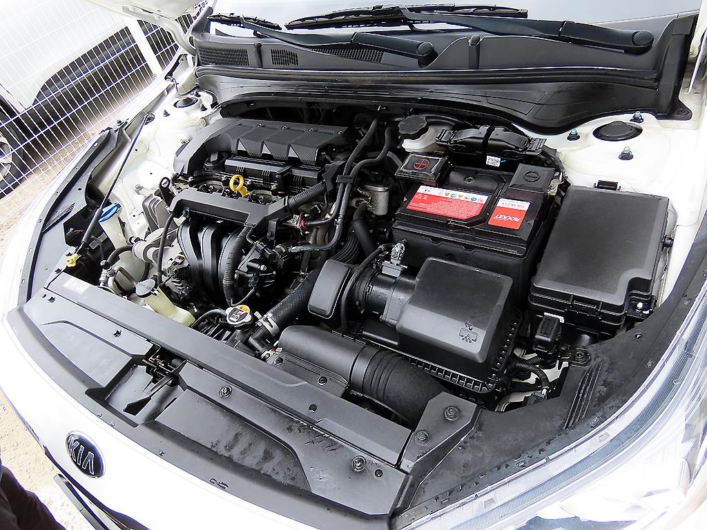 HYUNDAI Grandeur 2022 Negro - Importación desde Corea - HF Imports Iquique - Foto 17