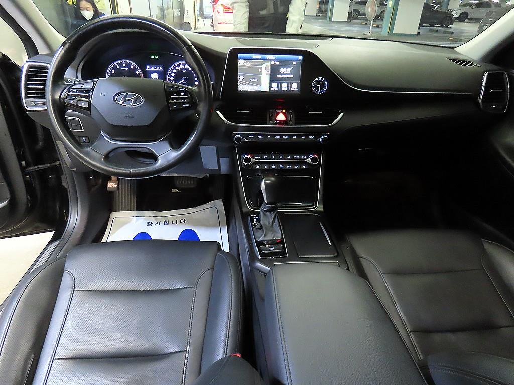 HYUNDAI Grandeur - Vista 10
