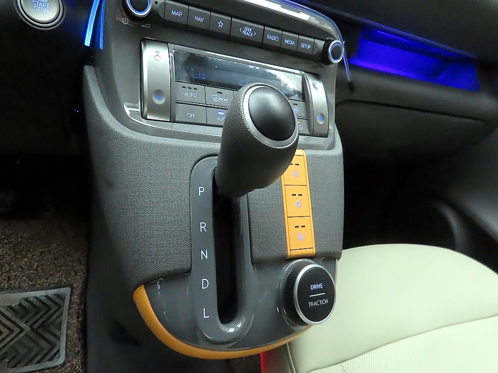 HYUNDAI Casper - Vista 10