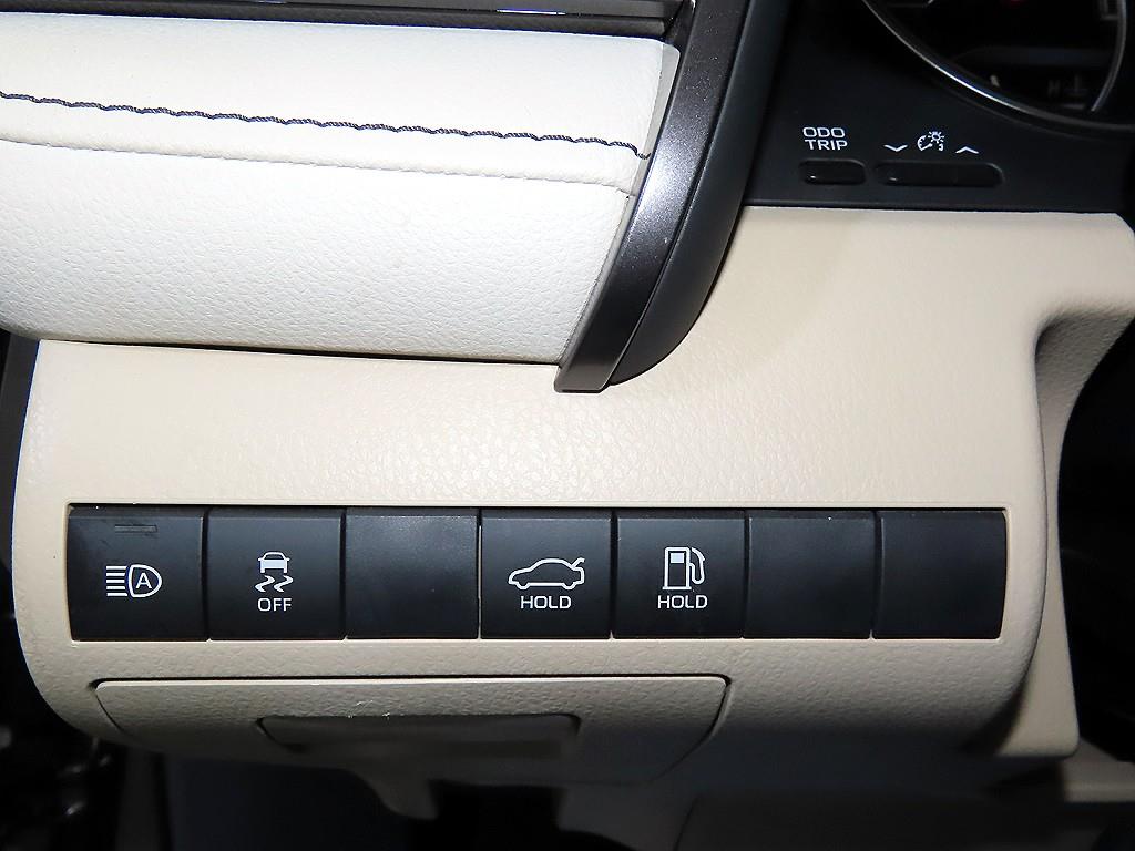 Toyota Camry 2022 Café - Importación desde Corea - HF Imports Iquique - Foto 15