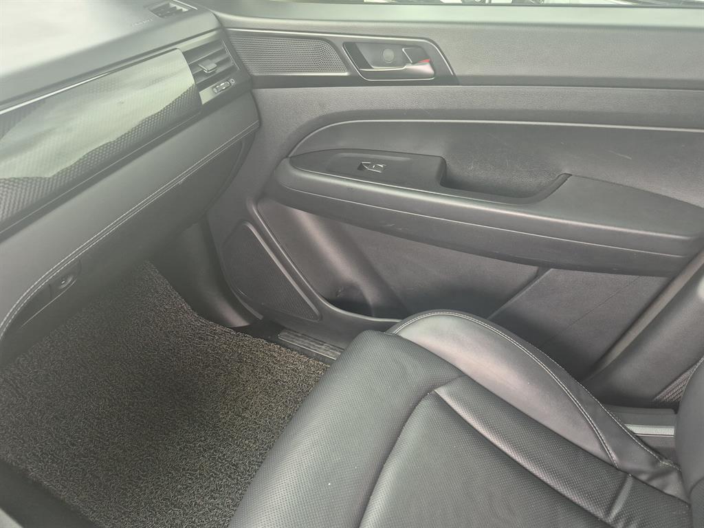 Ssangyong Rexton - Vista 12