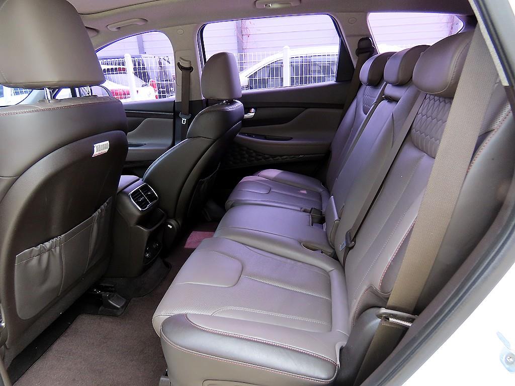HYUNDAI Santa Fe - Vista 6