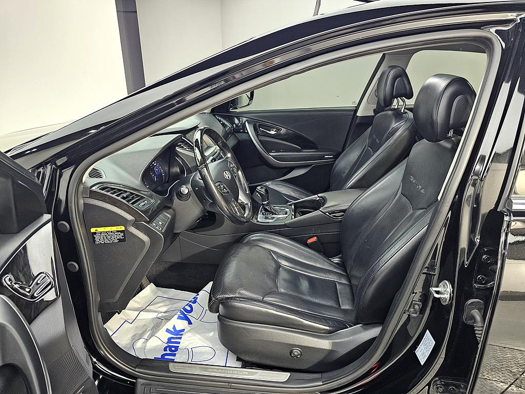 HYUNDAI Grandeur - Vista 8