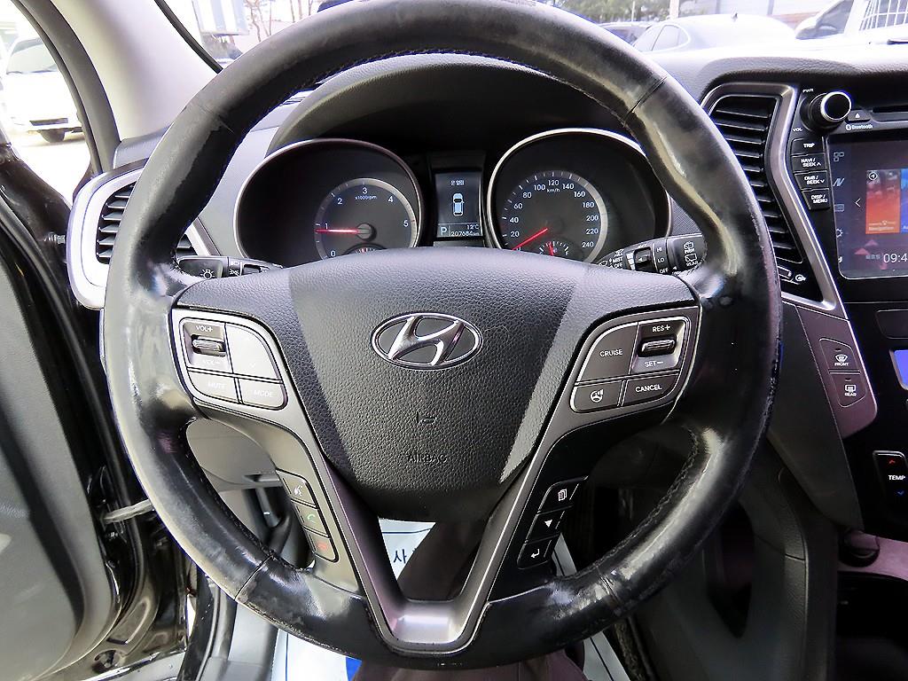 HYUNDAI Santa Fe - Vista 8