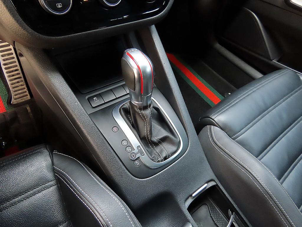 Volkswagen Scirocco - Vista 10
