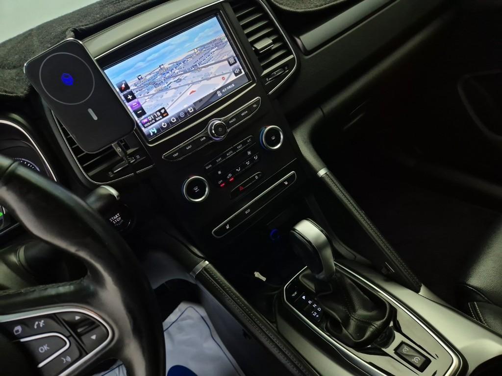 SAMSUNG QM6 - Vista 10