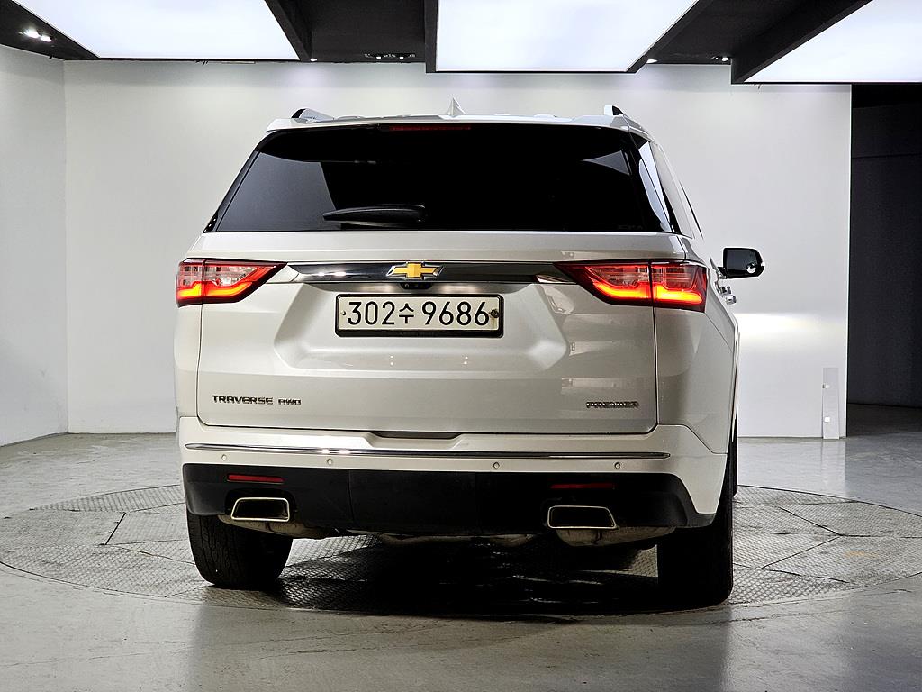 Chevrolet Travers - Vista 3