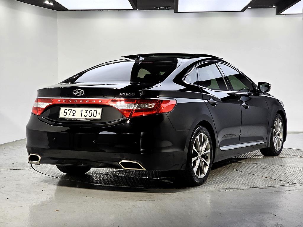 HYUNDAI Grandeur - Vista 4