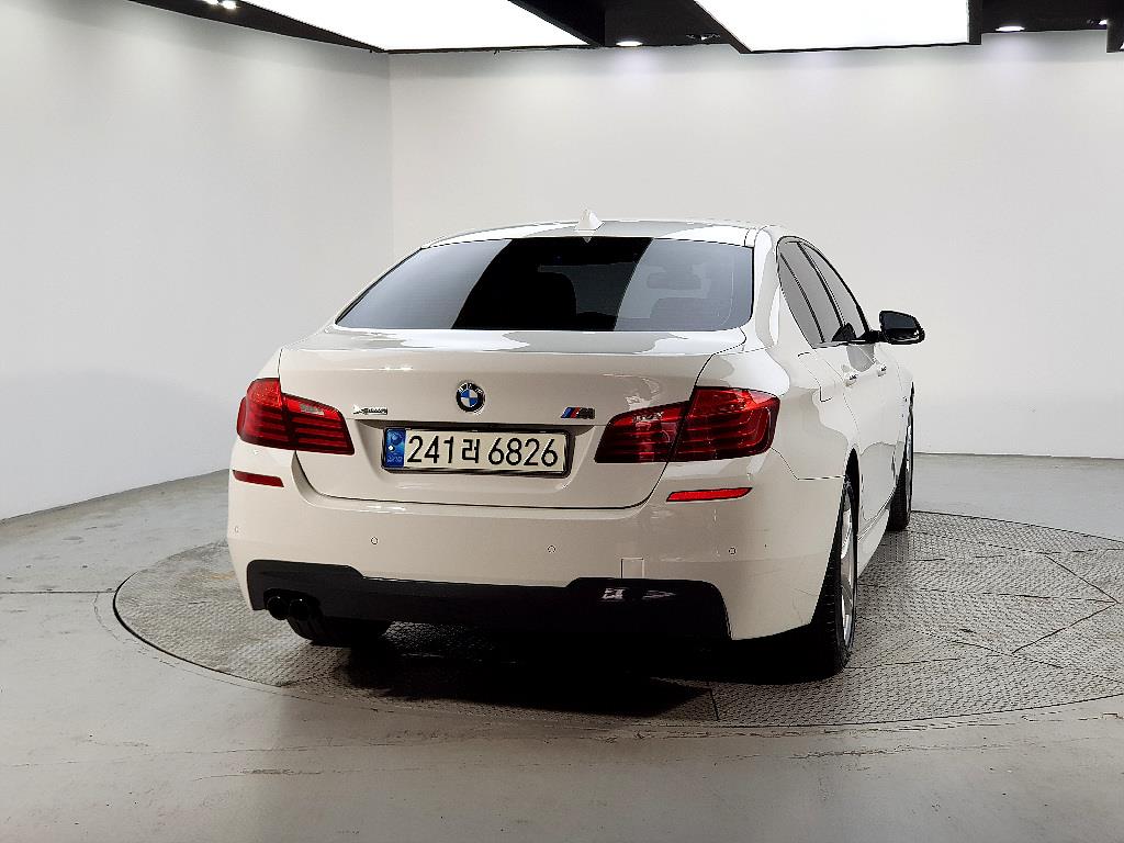 BMW 5 Series - Vista 3
