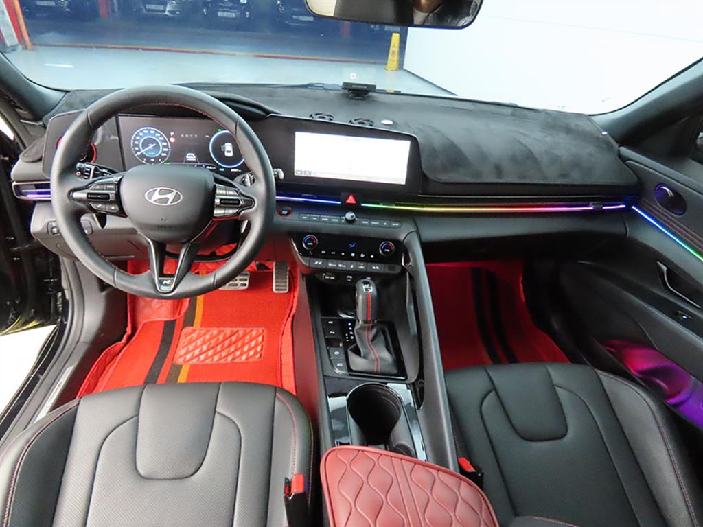 HYUNDAI Avante - Vista 7