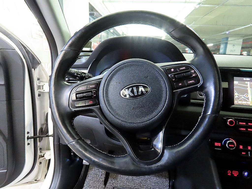 KIA Niro - Vista 8