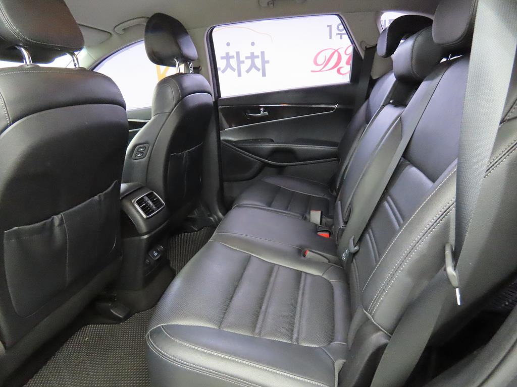 KIA Sorento - Vista 6