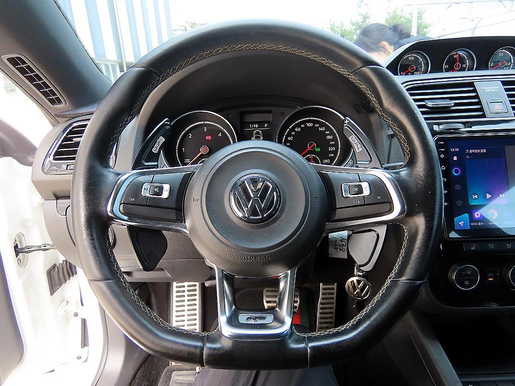 Volkswagen Scirocco - Vista 8