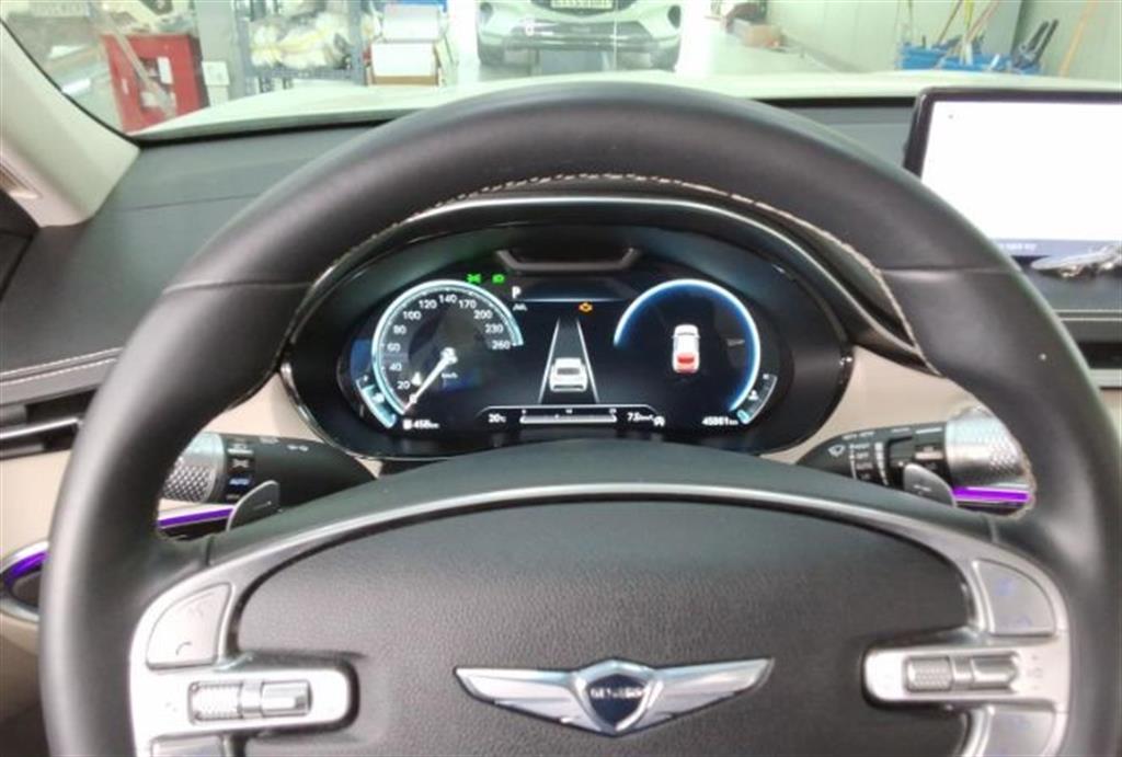 Genesis GV70 - Vista 4