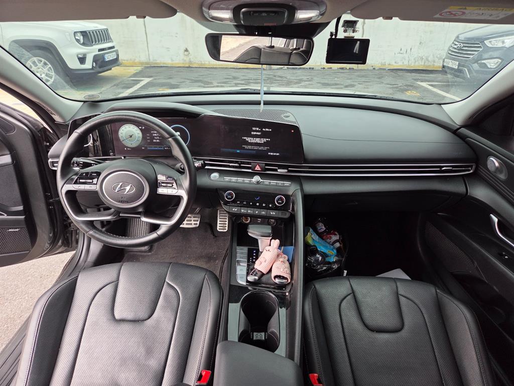 HYUNDAI Avante - Vista 8
