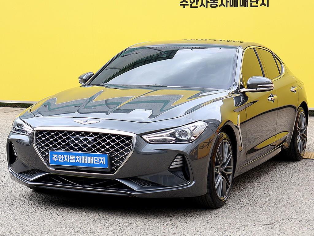Genesis G70 - Vista 3