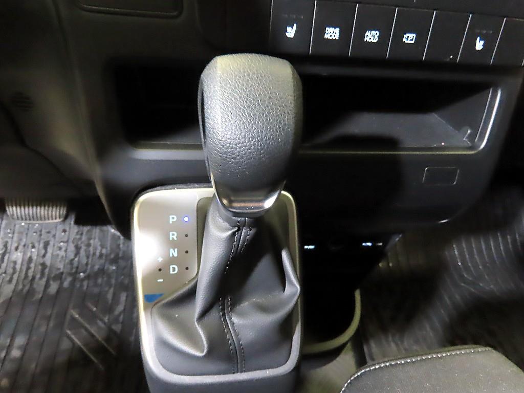 HYUNDAI Staria - Vista 12