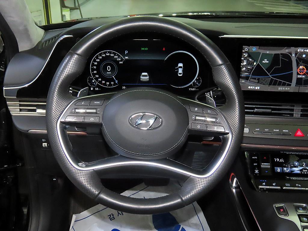 HYUNDAI Grandeur - Vista 8