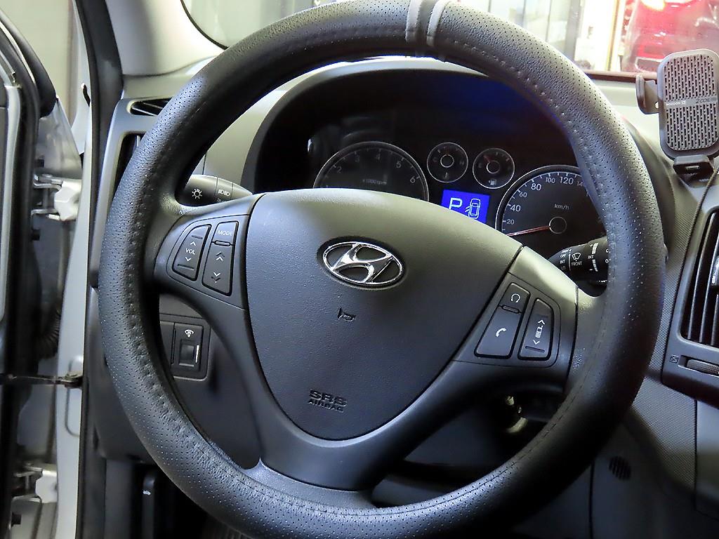 HYUNDAI i30 - Vista 8