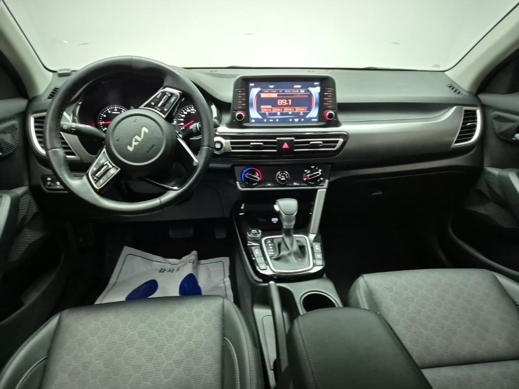 KIA Seltos - Vista 7