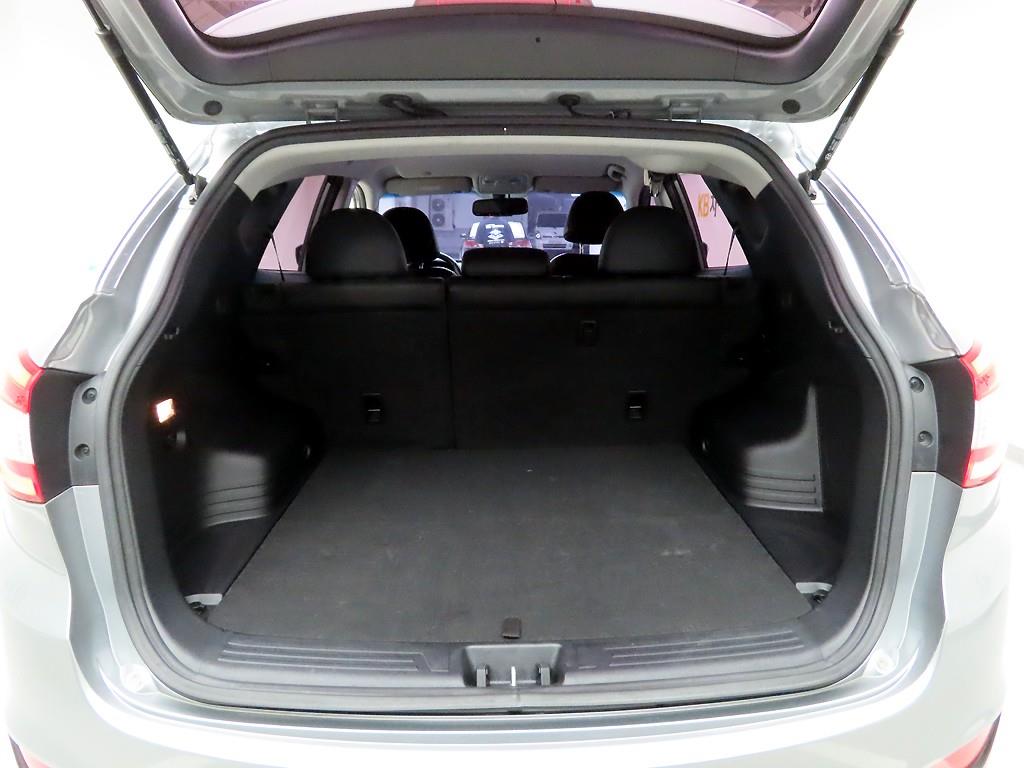 HYUNDAI Tucson - Vista 5
