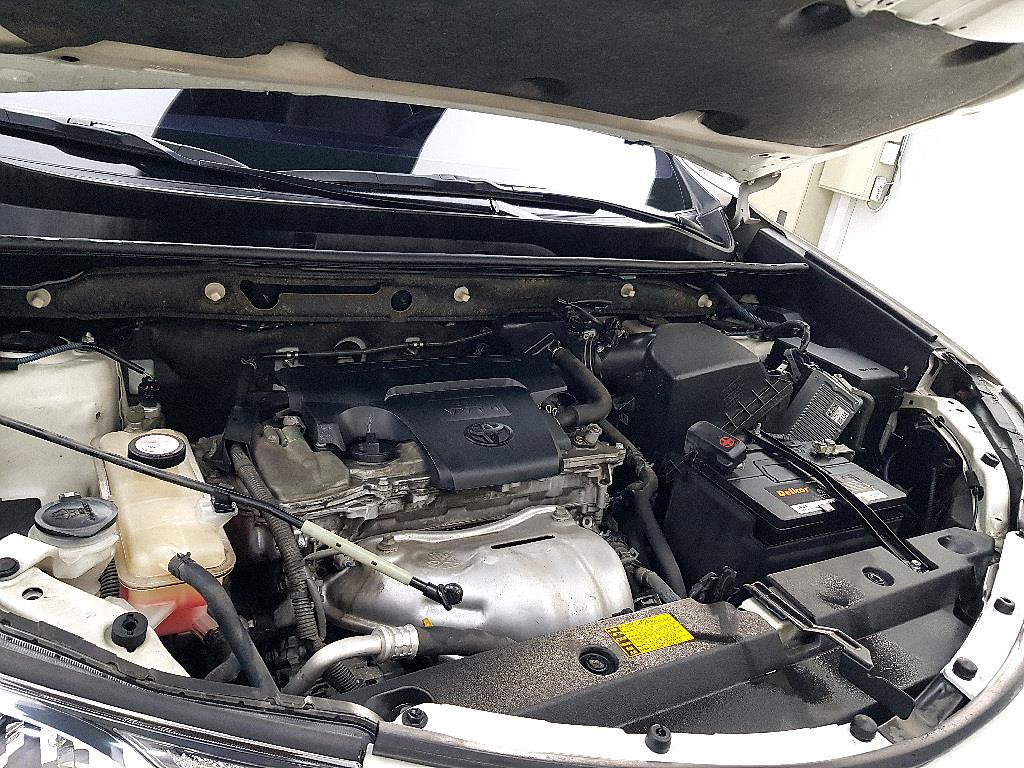 Toyota RAV4 - Vista 6