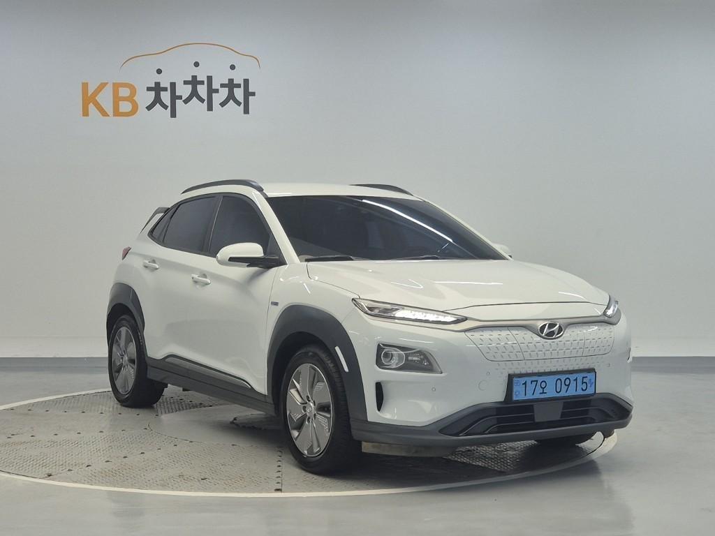 HYUNDAI Kona - Vista 4