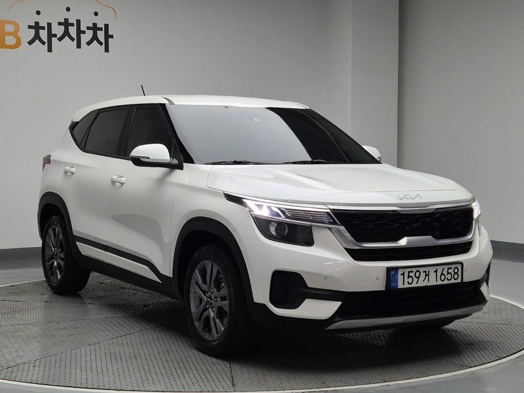 KIA Seltos - Vista 4