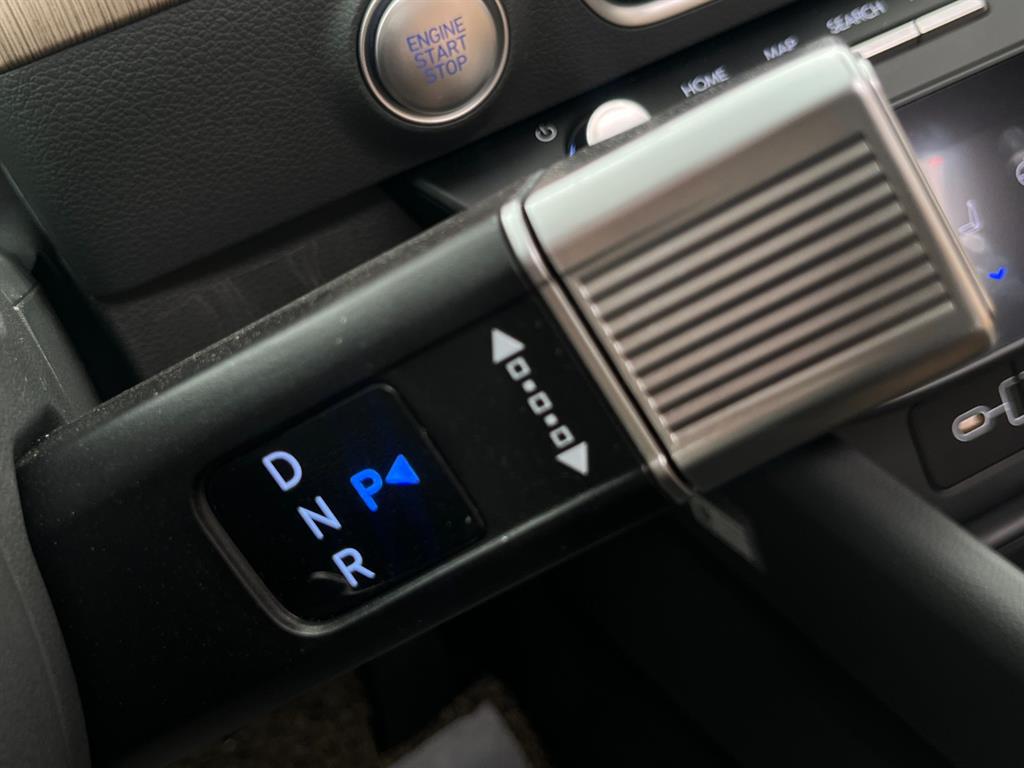 HYUNDAI Sonata - Vista 12