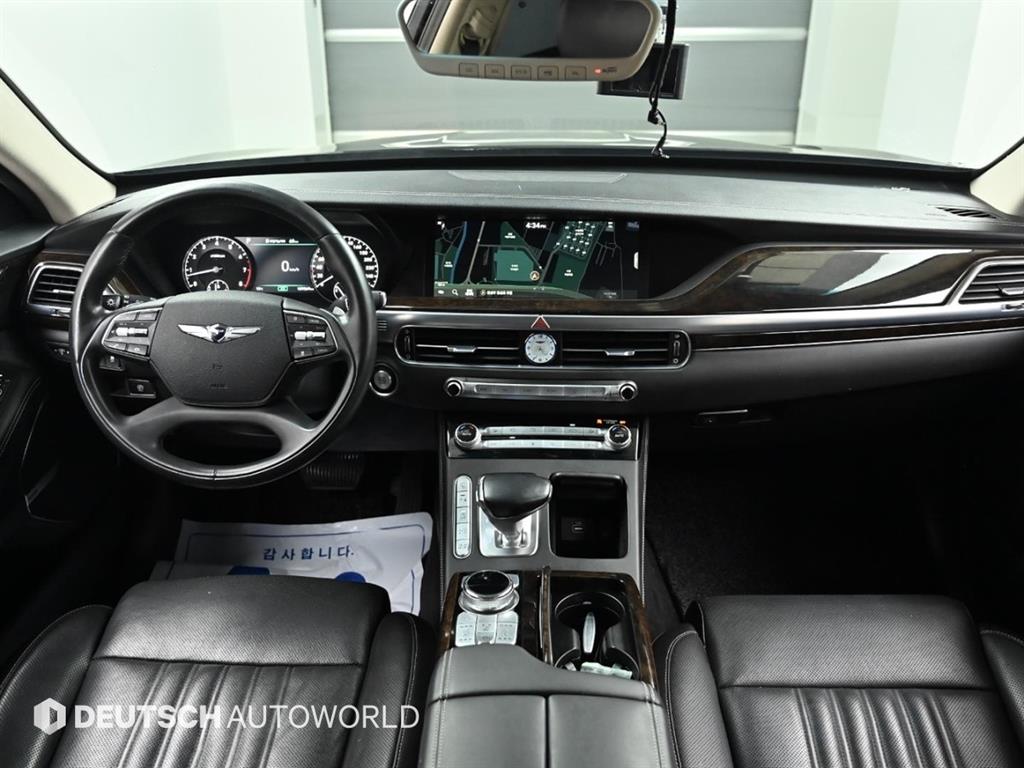 Genesis G90 - Vista 7