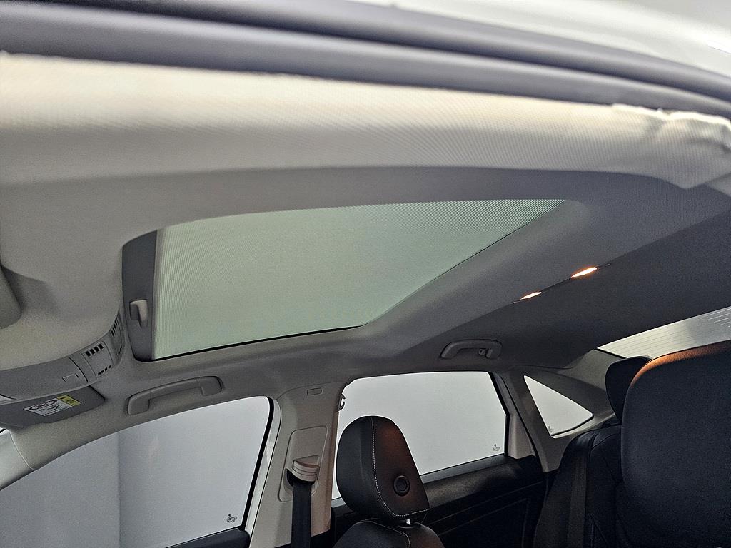 Volkswagen Jetta - Vista 12