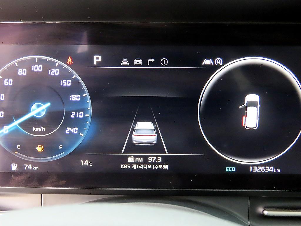 KIA Carnival - Vista 9