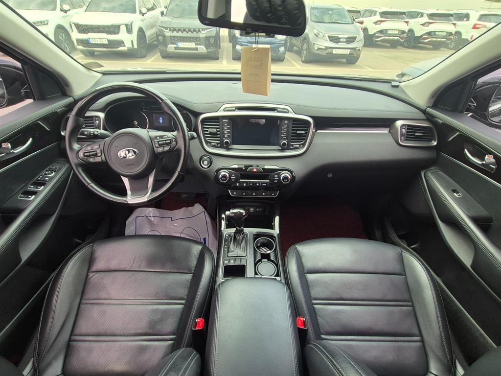 KIA Sorento - Vista 8