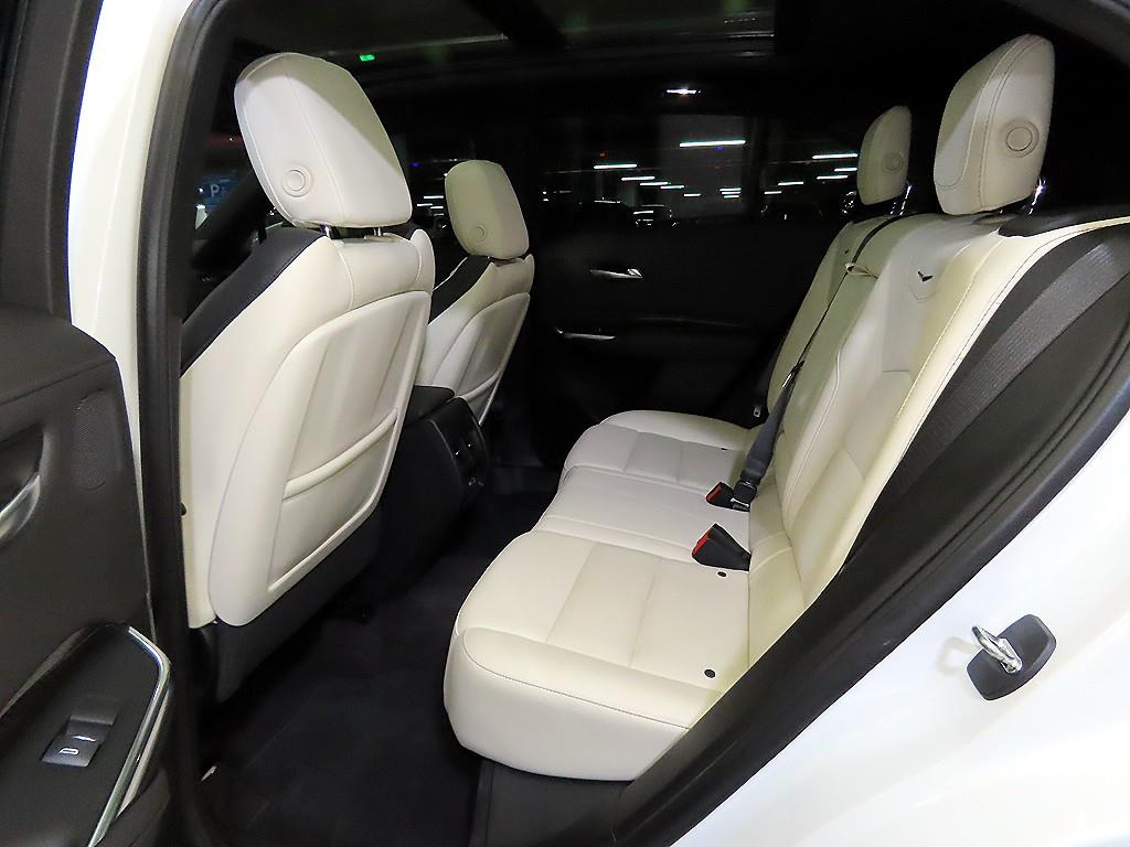 Cadillac XT4 - Vista 7