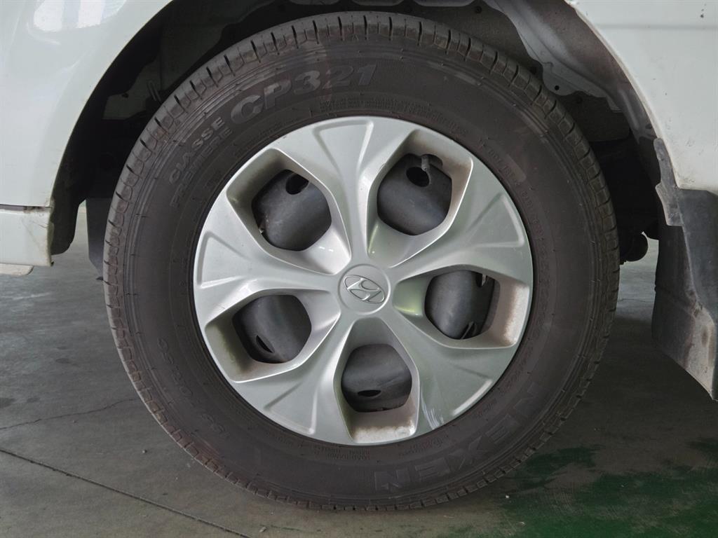 Small Truck Cargo (small) 2023 Blanco - Importación desde Corea - HF Imports Iquique - Foto 17