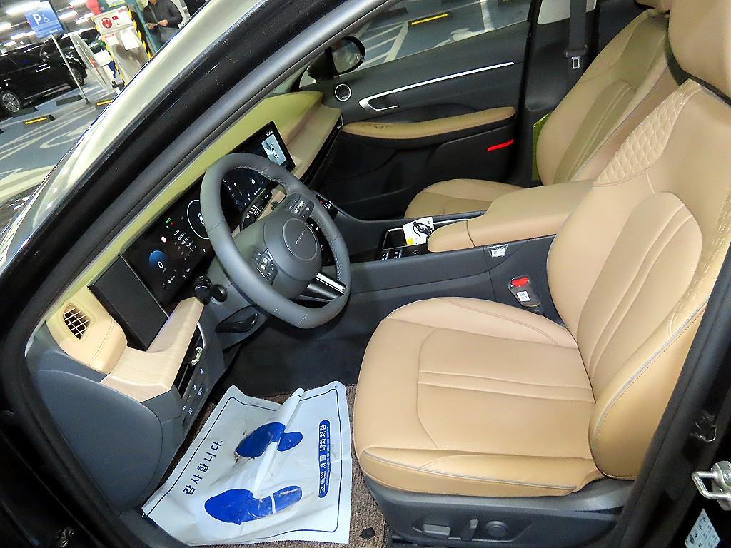 HYUNDAI Sonata - Vista 6