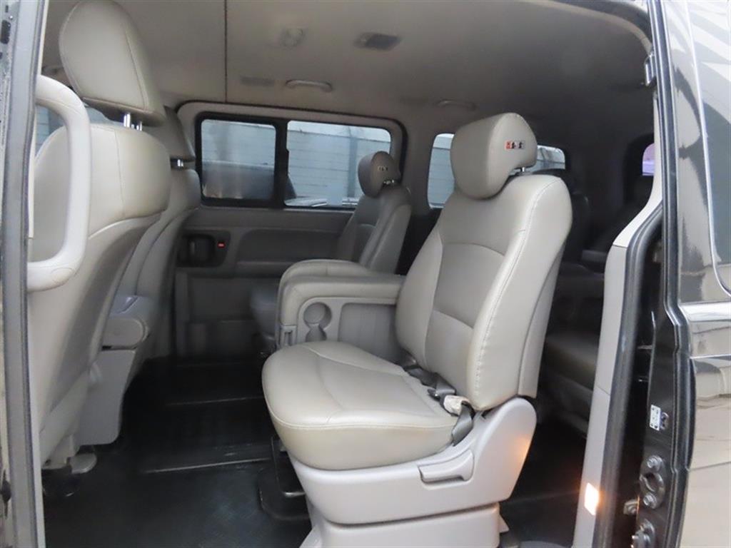 HYUNDAI Starex 2019 Negro - Importación desde Corea - HF Imports Iquique - Foto 8